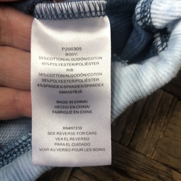 Steve Madden Tie Dye Crewneck Sweatshirt. - Picture 5 of 8